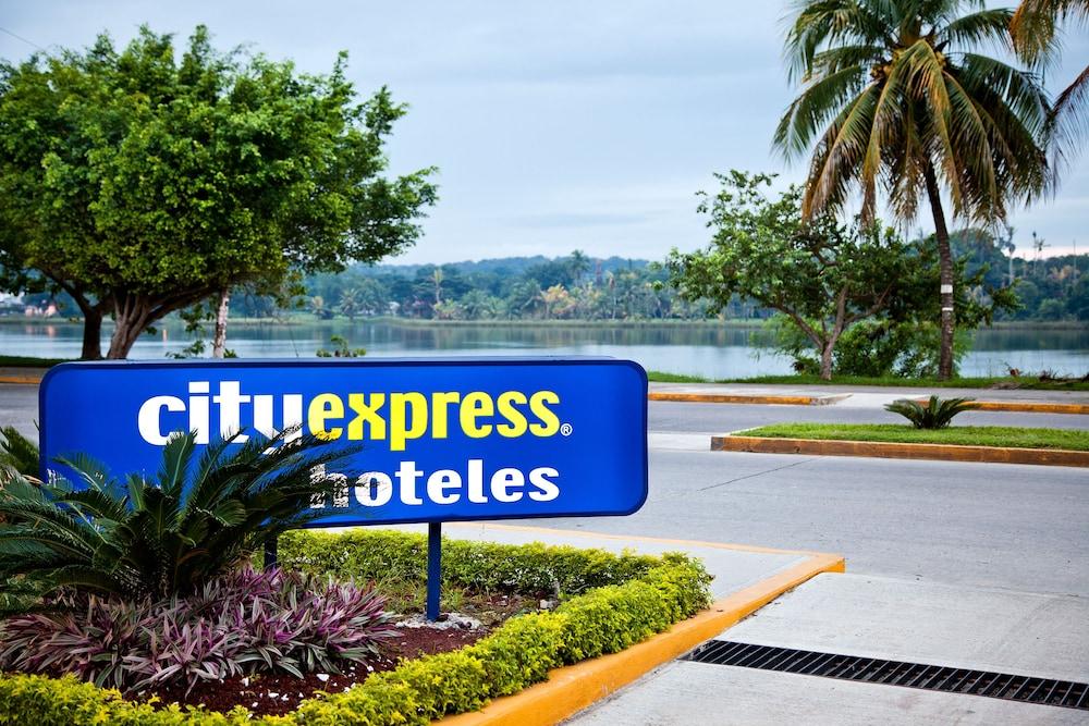 City Express By Marriott Tuxpan Tuxpan  Exterior photo